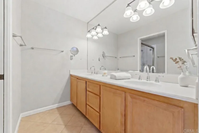 17877 Avenida Cordillera photo 9