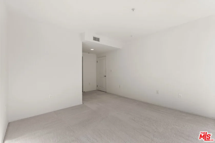 267 S San Pedro Street #213 photo 16