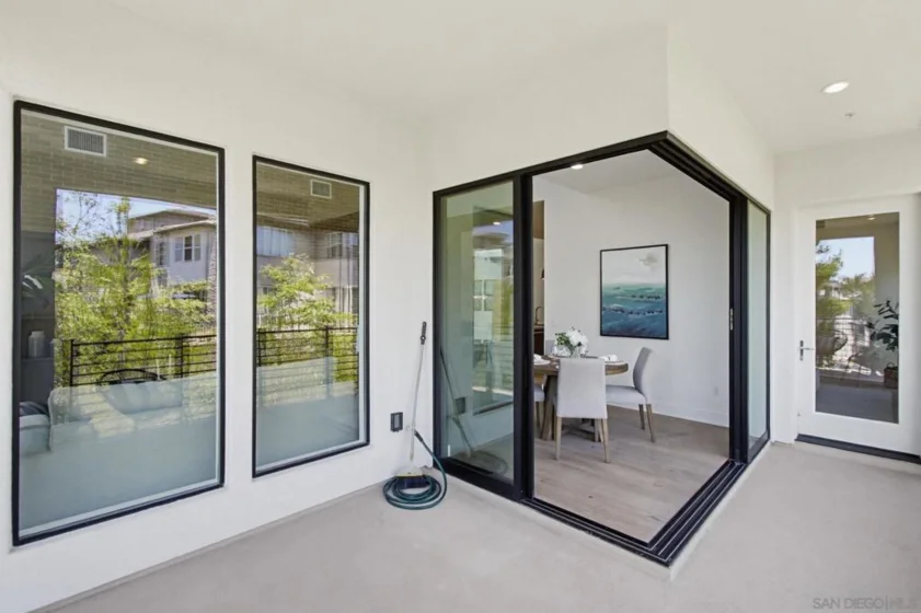 8442 Distinctive Drive photo 6