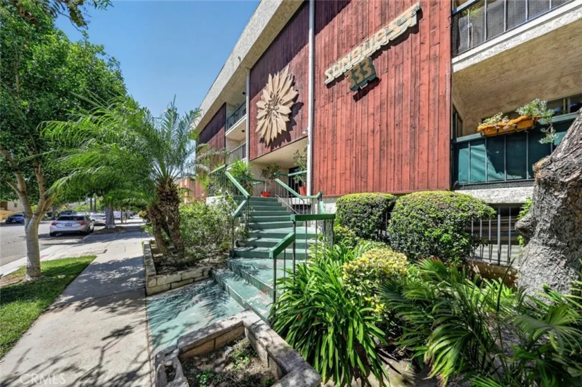 333 Burchett Street #206 photo 4