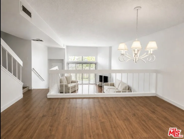 15173 Magnolia Boulevard #E photo 1