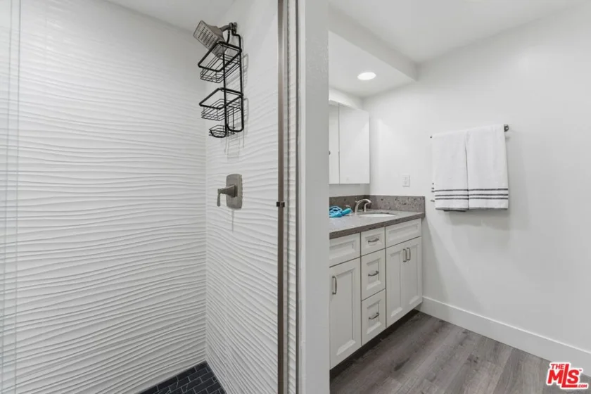 13224 Admiral Avenue #D photo 7