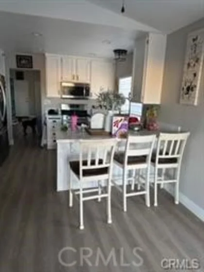 26738 Silver Oaks photo 2