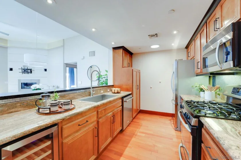 3990 Centre Street #307 photo 6