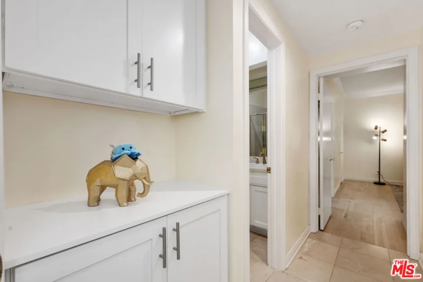 1375 Kelton Avenue #104 photo 15