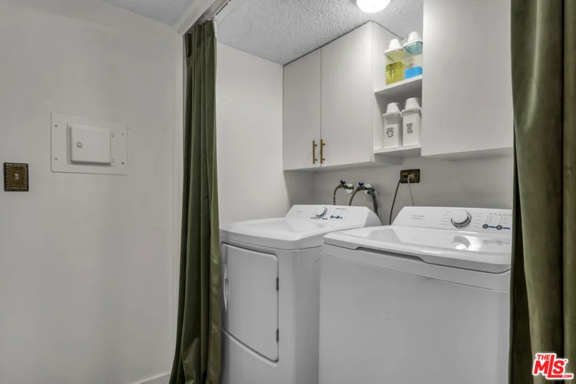 620 W Hyde Park Boulevard #111 photo 28