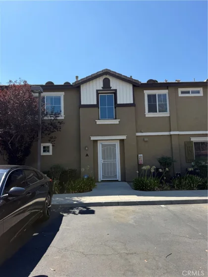 25898 Iris Avenue #A photo 1