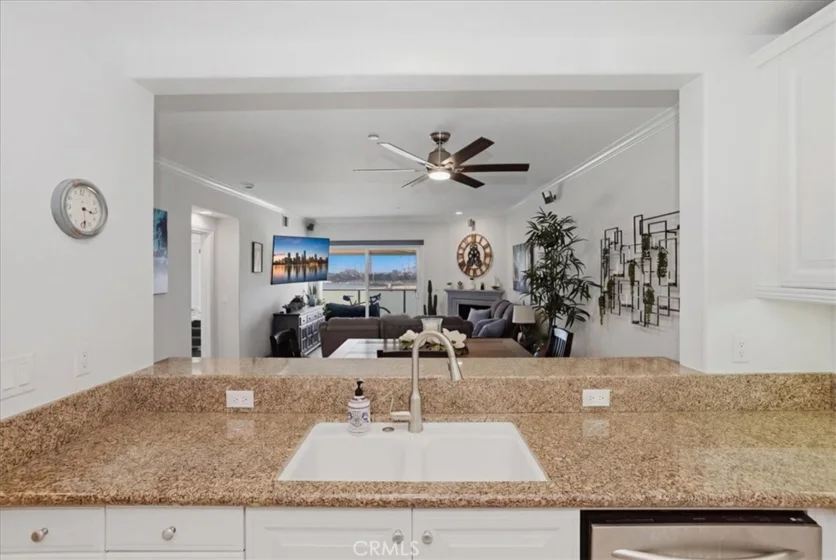 1000 E Ocean #402 photo 10