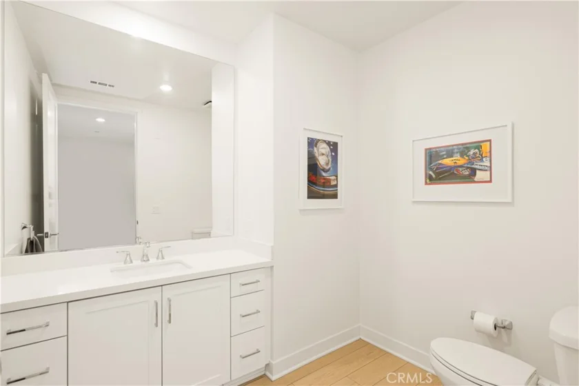 3700 Rivington photo 24