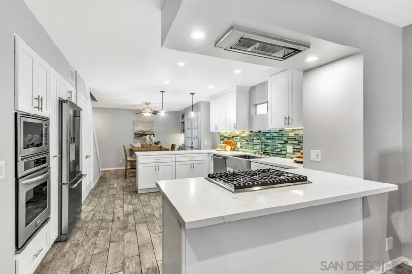 465 Orange Avenue photo 5