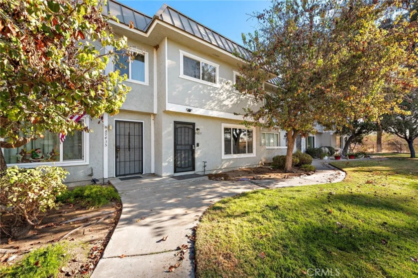 9435 Carlton Oaks Drive #B photo 1