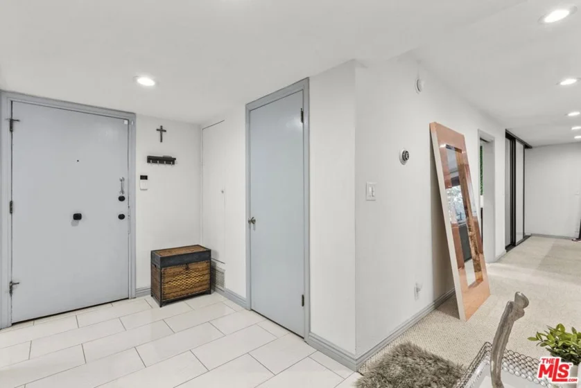 6752 Hillpark Drive #202 photo 21