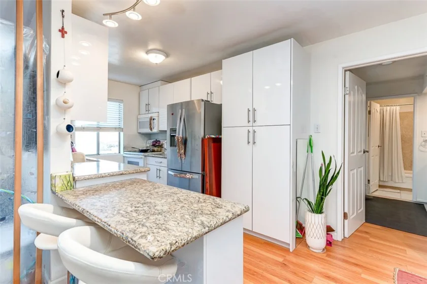 400 N Acacia Avenue #B10 photo 4