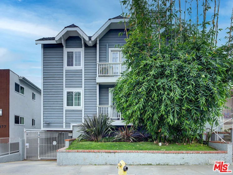 2471 Sawtelle Boulevard #203 photo 1