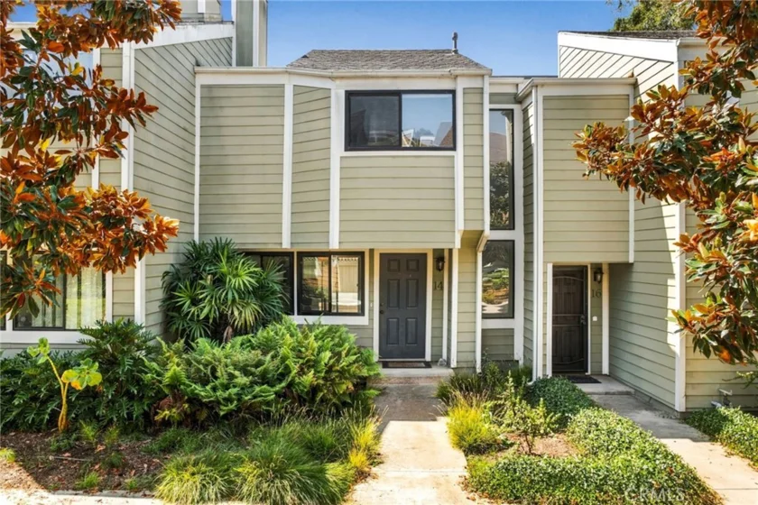 14 Surfside Ct Court photo 3