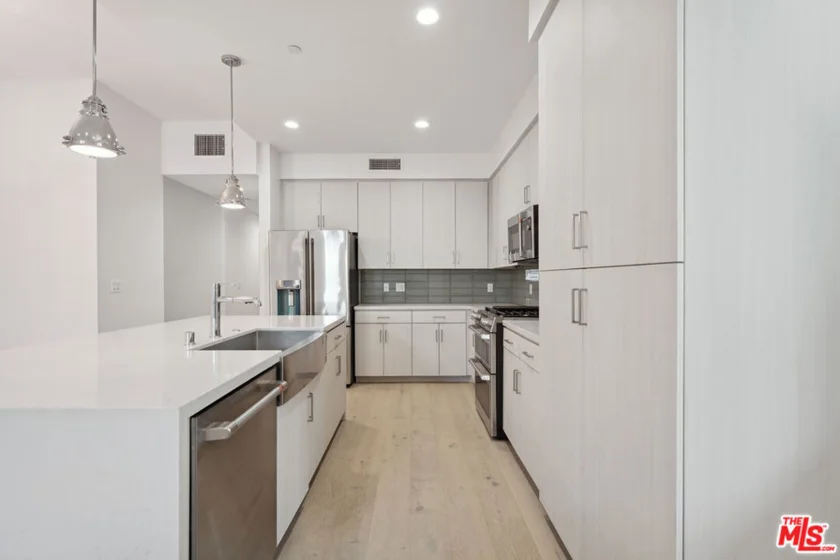 1746 Garfield Place #101 photo 27