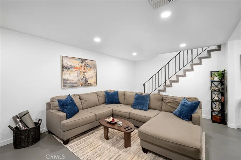 3827 W Avenue 41 photo 28