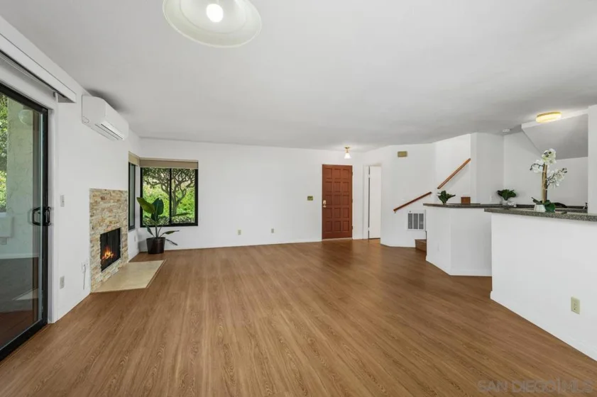 2750 Ariane Drive #135 photo 10