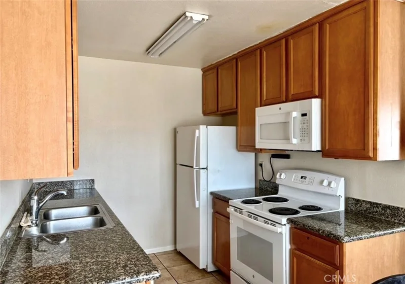455 Ballantyne #13 photo 8