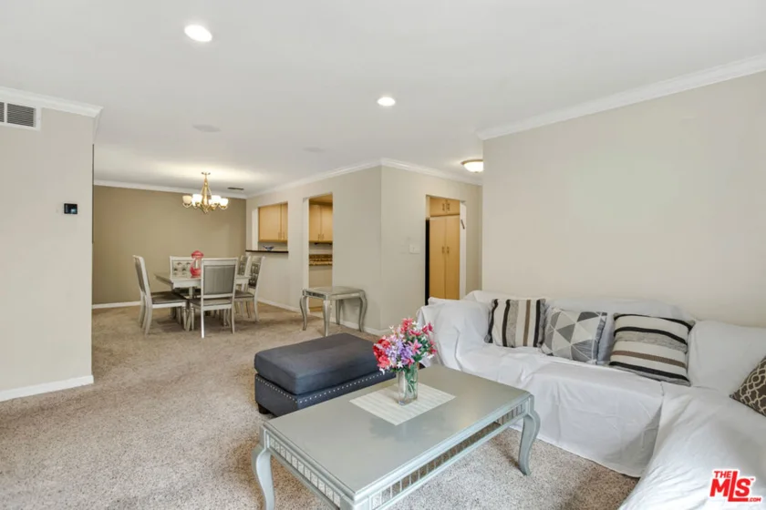 1110 S Shenandoah Street #8 photo 15