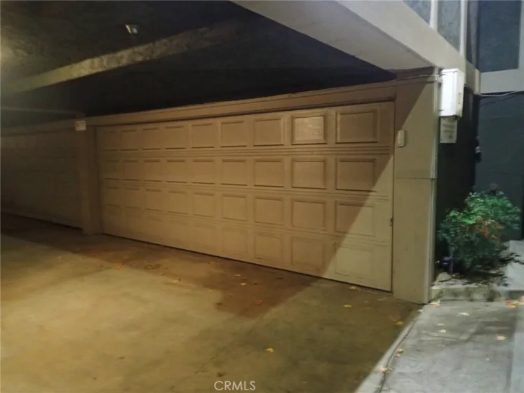 379 N Mentor Avenue #1 photo 37