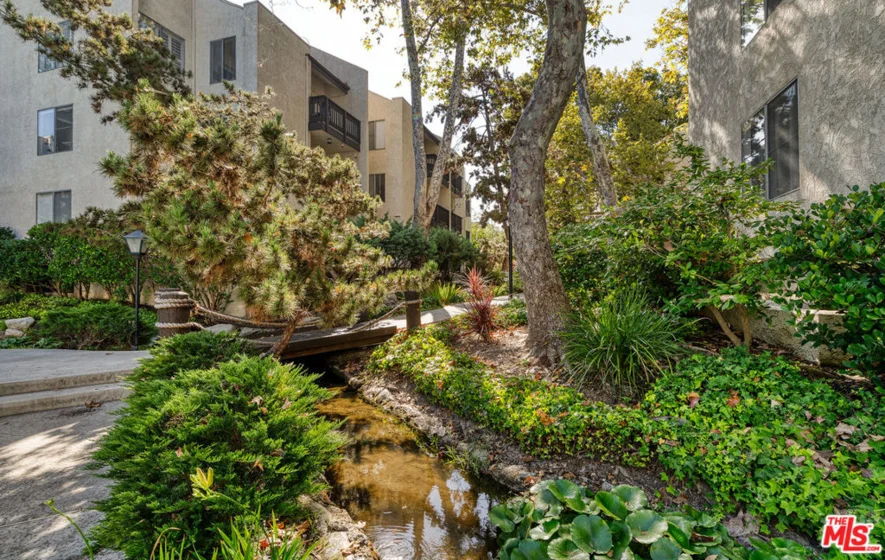 8207 Summertime Lane photo 18