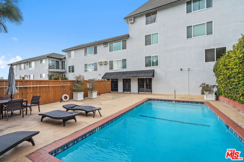 1222 N Olive Drive #201 photo 28