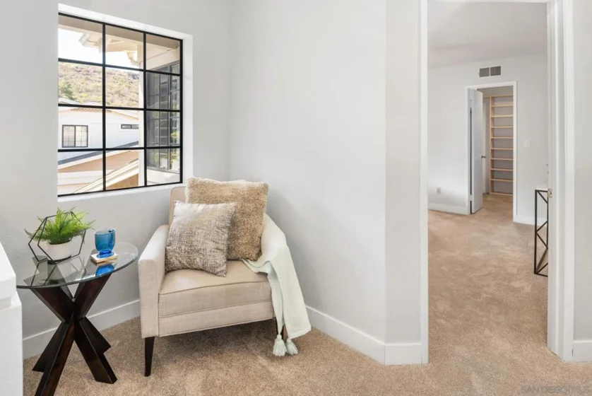 8395 Suntree Place photo 19