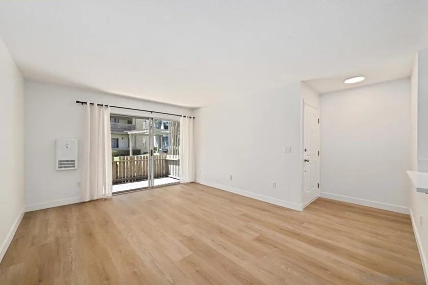 432 Edgehill Lane #145 photo 3
