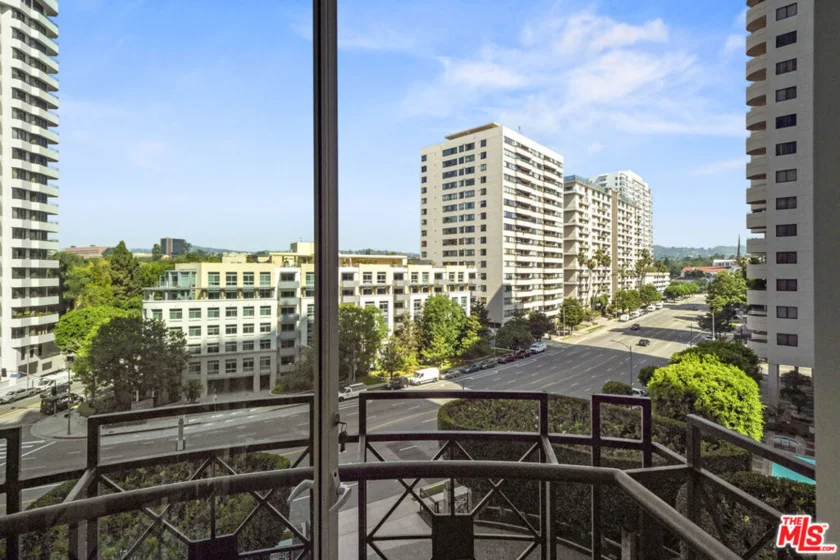 10580 Wilshire Boulevard #6NW photo 9