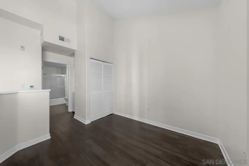 1501 Front Street #613 photo 3