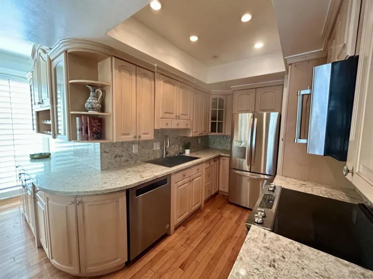 2410 Albatross Street #9 photo 9