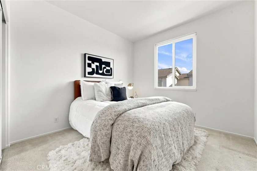 422 N Bloomberry #C photo 24