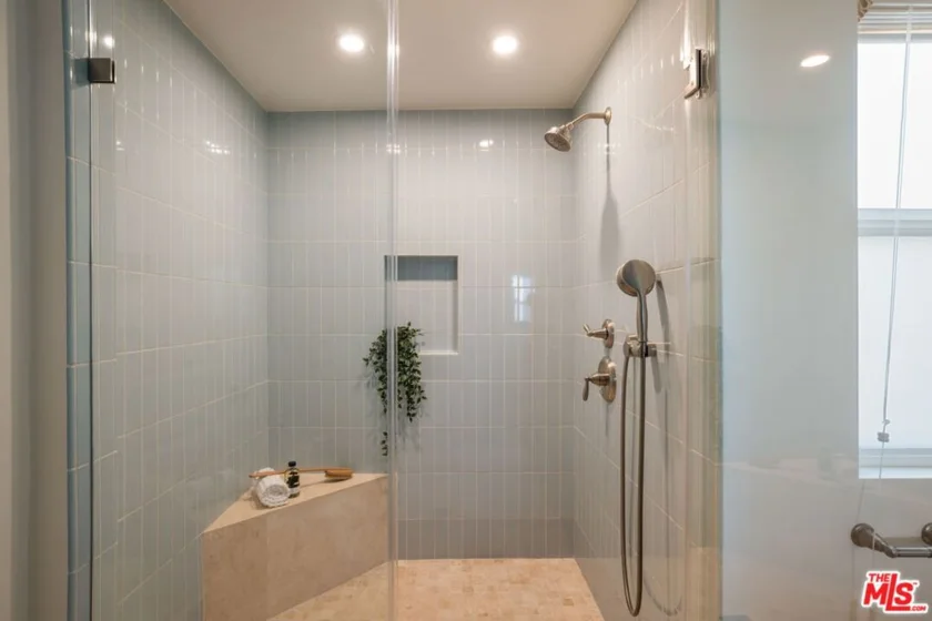 945 21st Street #4 photo 29