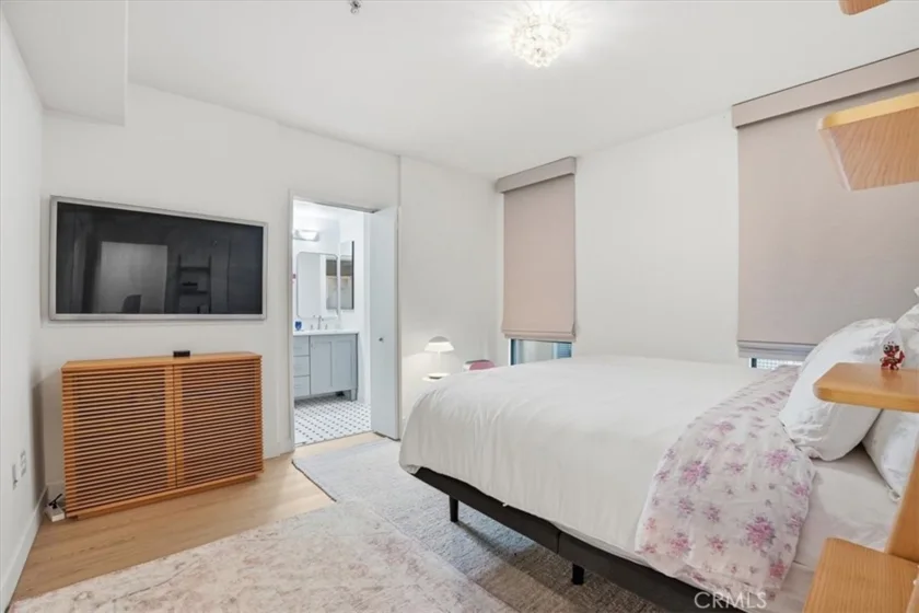 21301 Erwin Street #545 photo 15