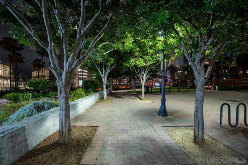 500 W Harbor #619 photo 48