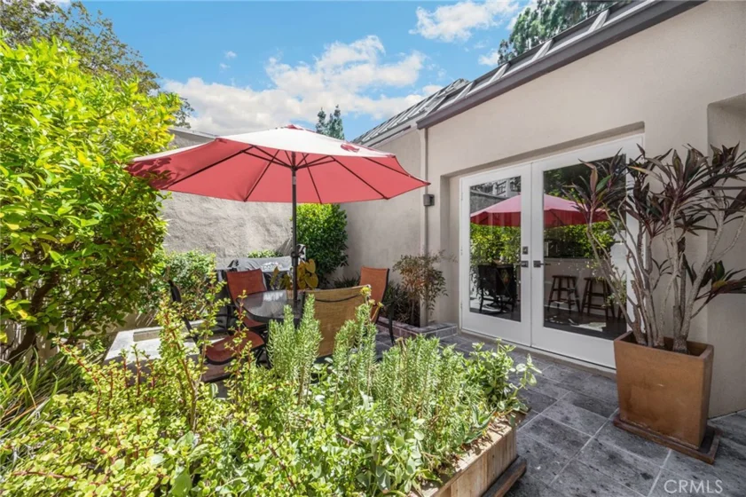 27764 Pebble Beach photo 6