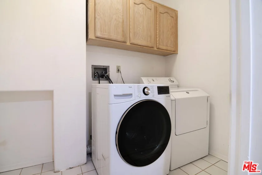 1537 S Wooster Street #105 photo 15