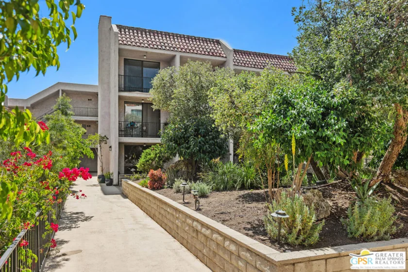 1401 Valley View Road #321 photo 33