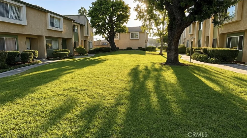 13934 Magnolia photo 18