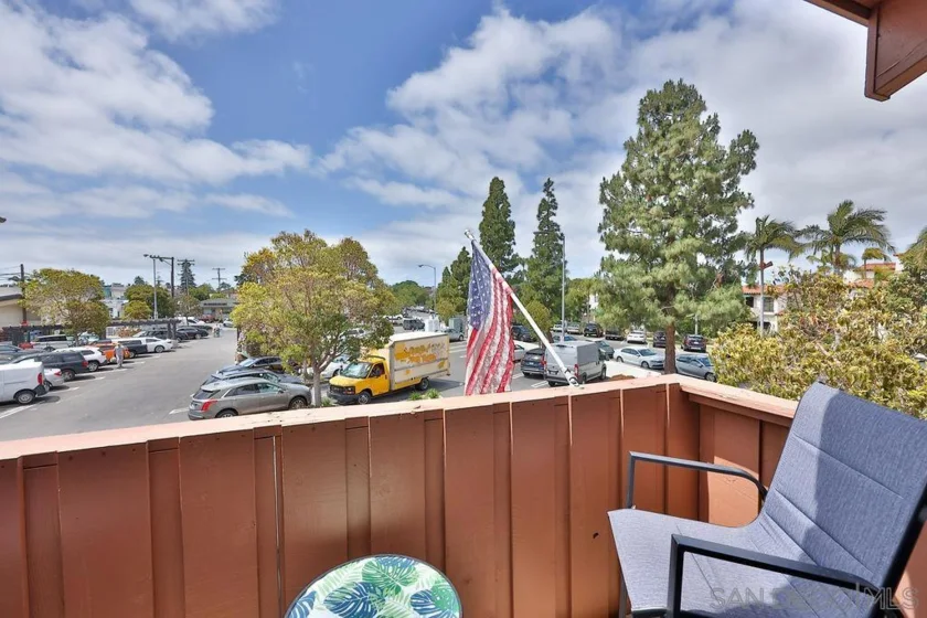 835 D Avenue #4 photo 4