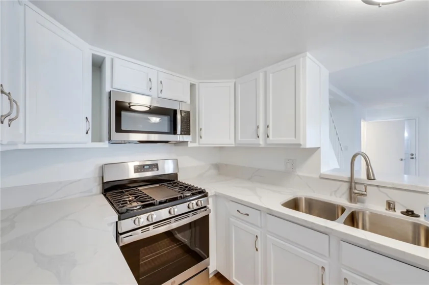 14425 Foothill #24 photo 14