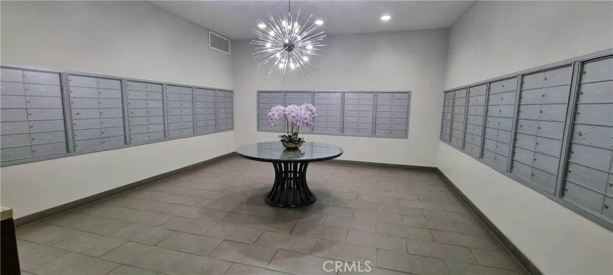 10501 Wilshire Boulevard #903 photo 4