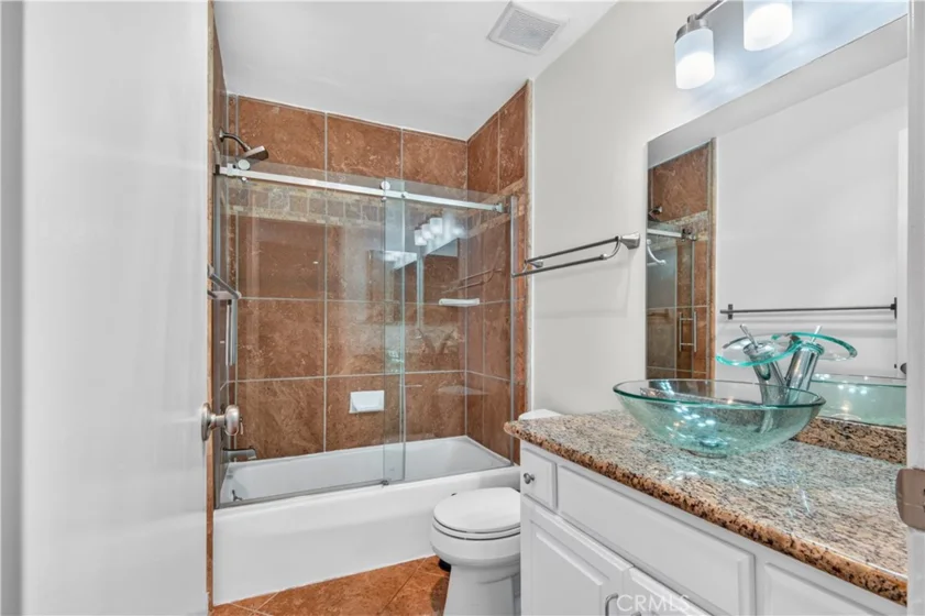 6151 Canterbury Drive #104 photo 18