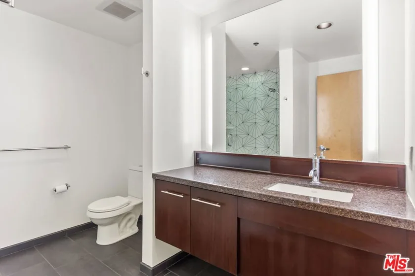 1111 S Grand Avenue #716 photo 31