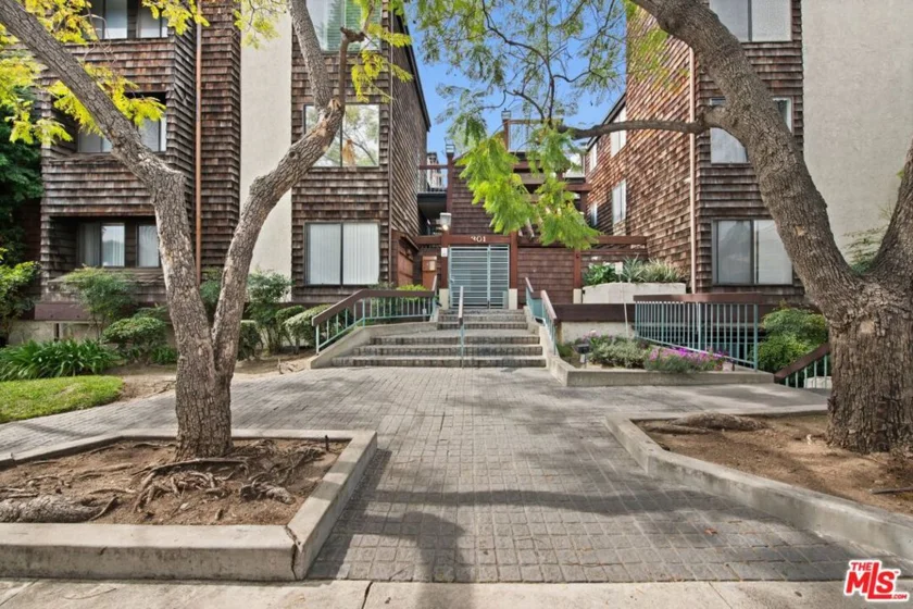 301 N Belmont Street #201 photo 1