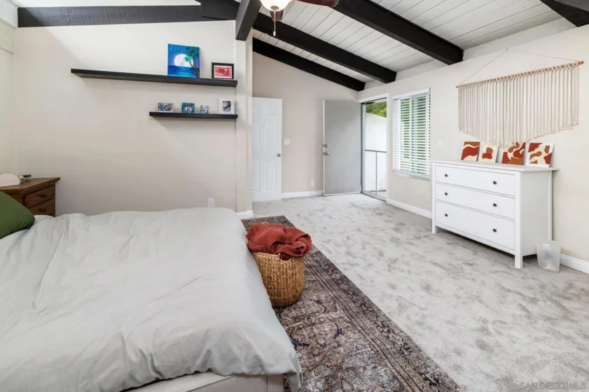 2544 Navarra Drive #4 photo 17