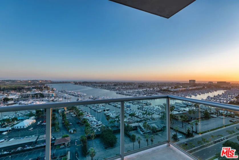 13700 Marina Pointe Drive #1903 photo 45