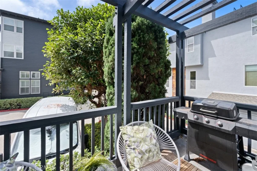 5701 Kiyot Way #13 photo 4