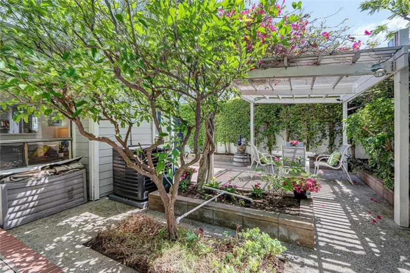 1150 W Capitol Drive #82 photo 33